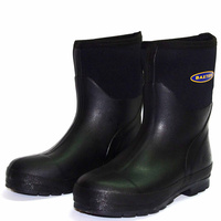 Baxter Snugga Short Gumboot